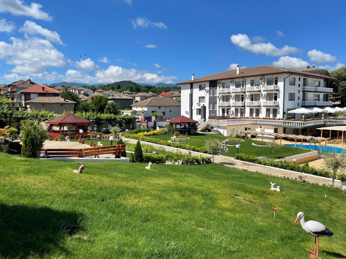 Hotel Elit Kirkovo  Bagian luar foto