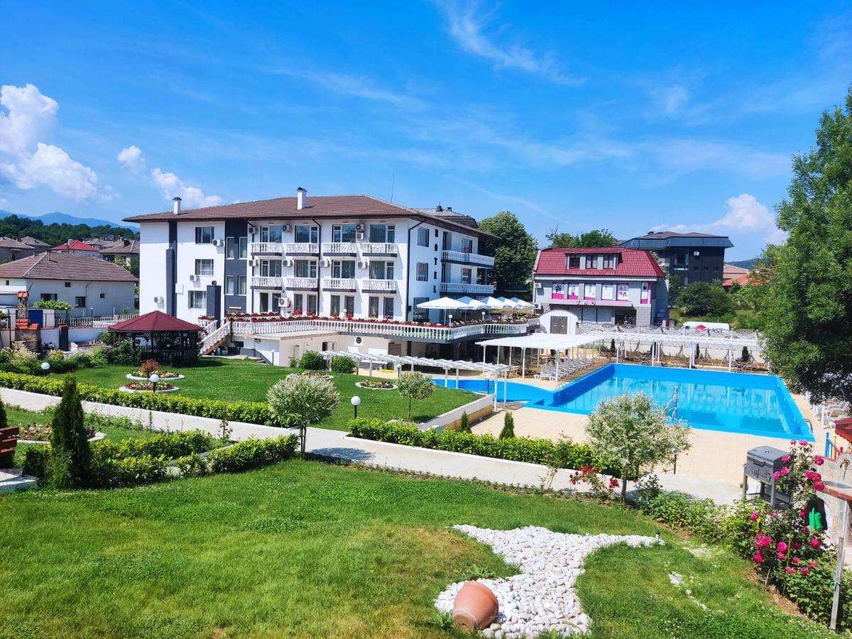 Hotel Elit Kirkovo  Bagian luar foto