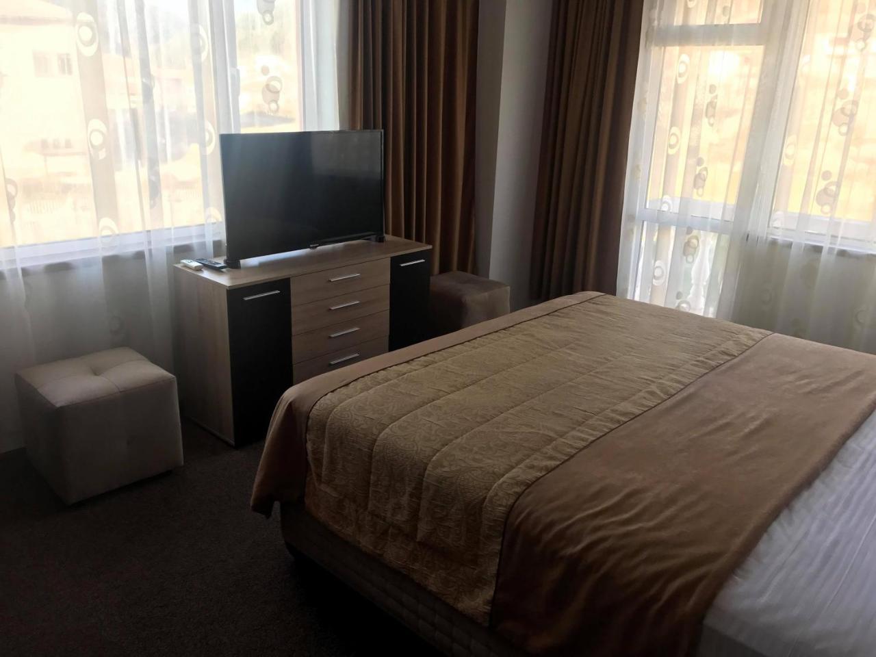 Hotel Elit Kirkovo  Bagian luar foto